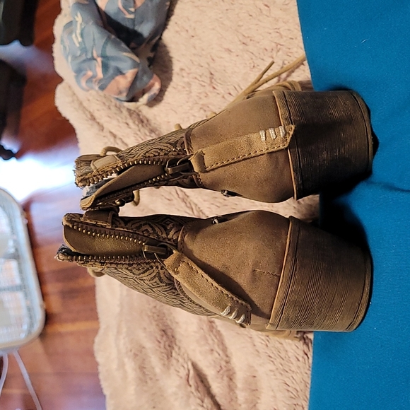 Roxy boots - Picture 2 of 6